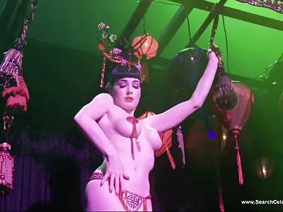 اثنان من الأزواج المتحمسين في الحمام ، ويخوضون جلسة ضجيجا سكس مترجم جديد 2020 فاضحًا