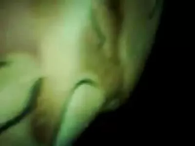 امرأة سمراء شقية سكس محارم جديد مترجم تمتص قضيبًا كبيرًا وتأخذه من الخلف
