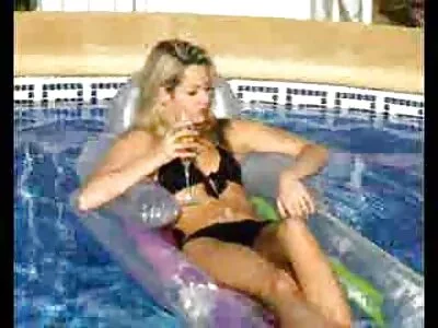 Tiny sexpot يتمتع ممنوع الجماع مع زوج سكس عالمي مترجم جديد أم لاتيني
