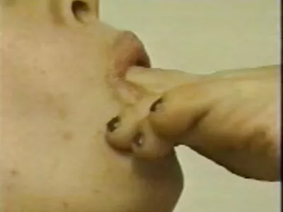 رجل أسود يجعل الشرطيات يمصهن ويضربهن xnxx محارم جديد بالسيارة