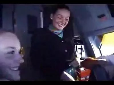 الرجل الملتحي يستخدم التوت للاستمناء على مهبل سكس مترجم عربي جديد الفتاة قبل اللسان