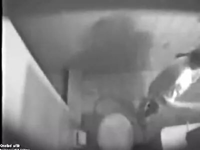 فتاة سمراء قرنية تخون زوجها مع سكس محارم مترجم عربي جديد ساعي البريد