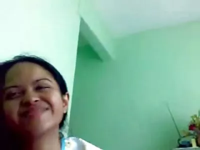 بعد تدليك جسم الشقراء الساخن ، أعطاها سكس امريكي جديد مترجم الرجل حرثًا عميقًا