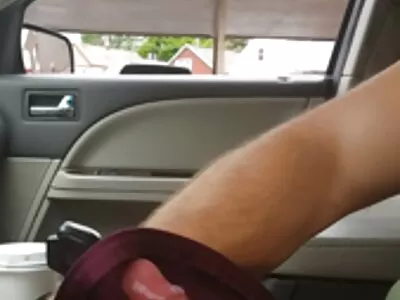 بعد أن جعلت شريكها قاسيًا مثل سكس جوردي جديد الصخرة ، قامت الطفلة ببسط ساقيها