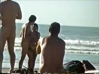 جبهة xnxx سكس مترجم جديد مورو فاتنة يعلم ابنتها كيف تأخذ الديك في المؤخرة